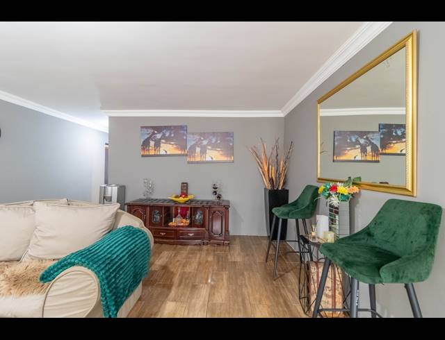 5 BEDROOM HOUSE FOR SALE IN ORMONDE